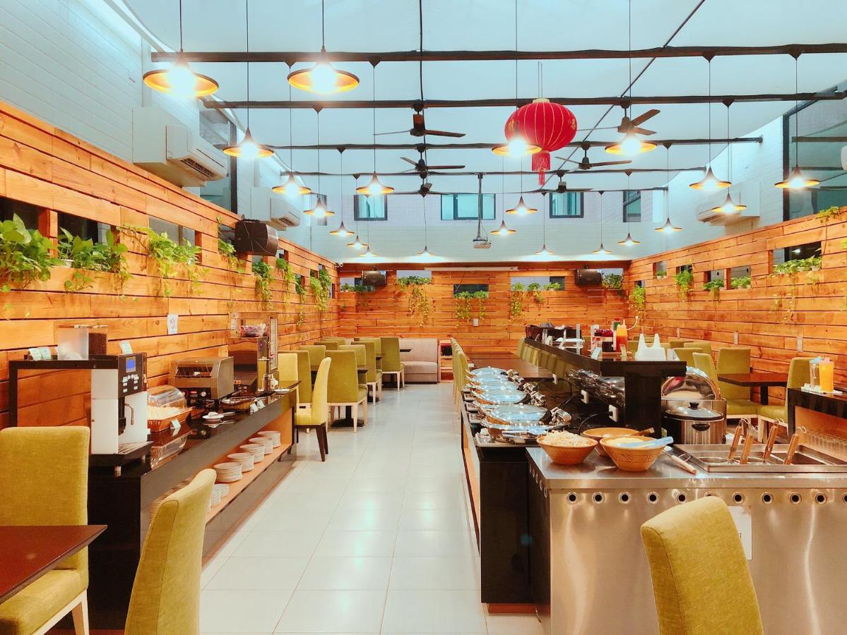 Wemeet Hotel Pingtung Екстериор снимка