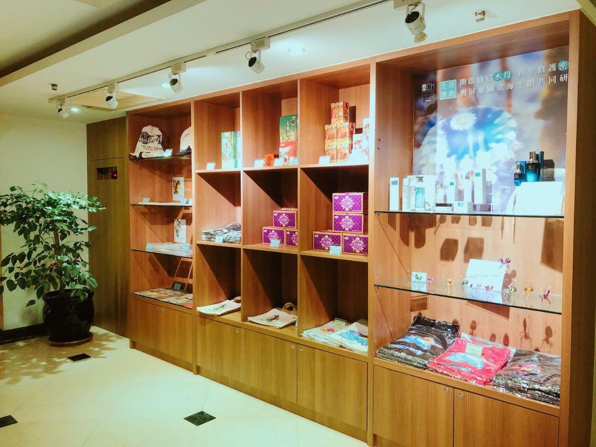 Wemeet Hotel Pingtung Екстериор снимка