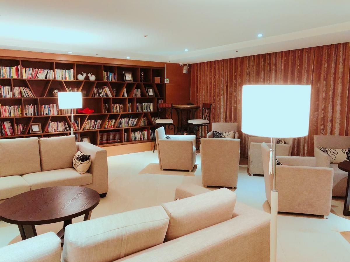 Wemeet Hotel Pingtung Екстериор снимка