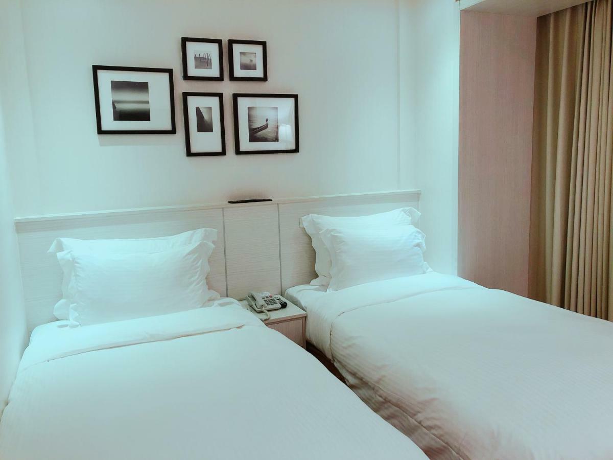 Wemeet Hotel Pingtung Екстериор снимка